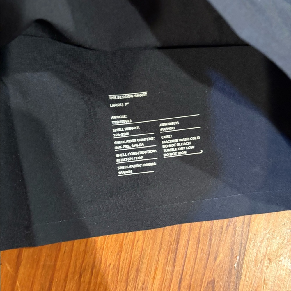Ten Thousand Session Short Ultra-light Running Workout 7in NoLiner BLACK Large - Picture 4 of 6